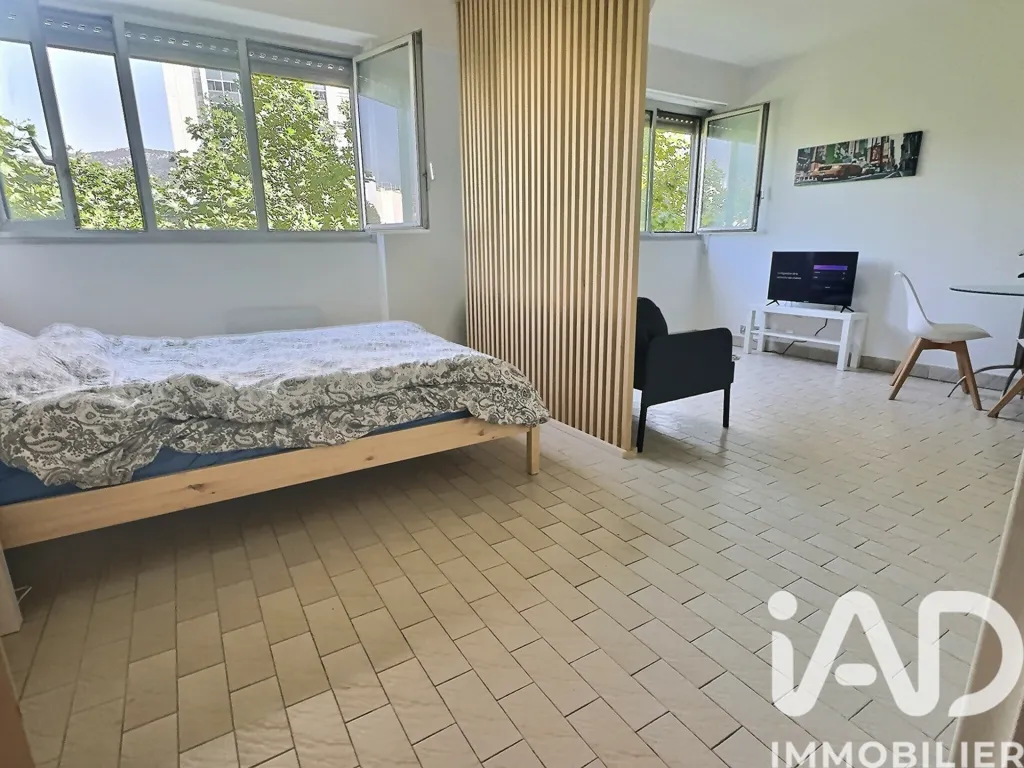 Magamistoad - Meubled Studio with City Centre Access in Toulon