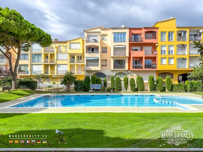 Piscine - Seafront Apartment with Terrace in Empuriabrava