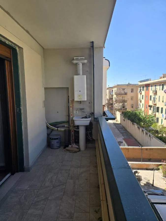 Balcon - Rearranged 2-Bedroom Apartment in Caserta