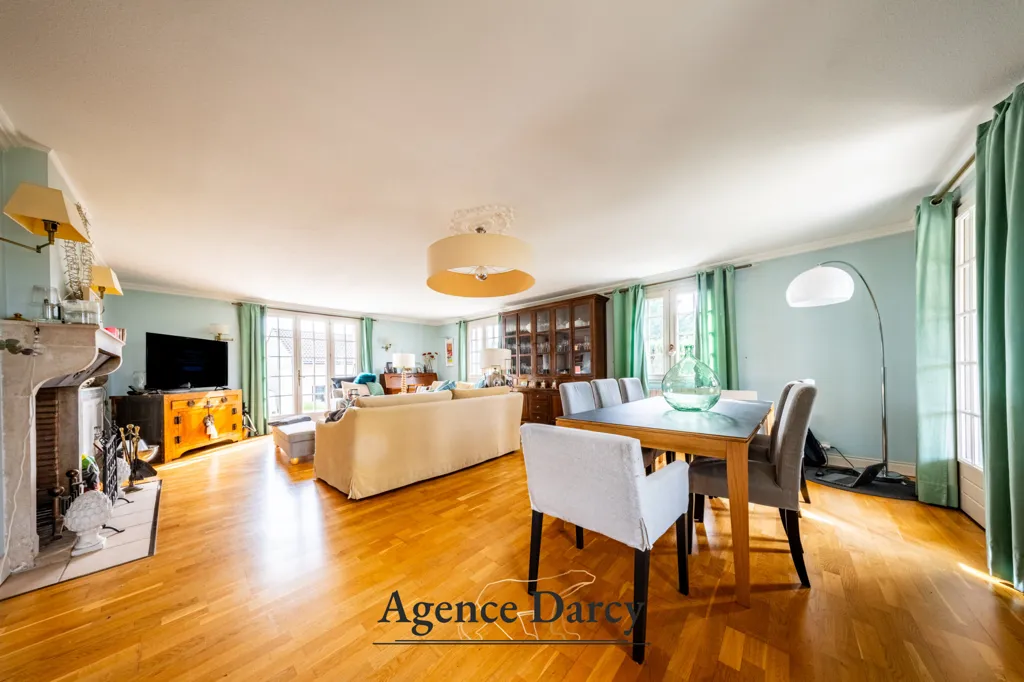 Soggiorno - 8-Piece House with Vineyard Views in Saint-Bernard