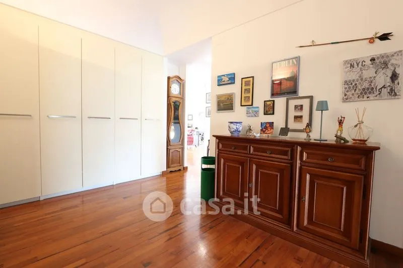 Entrée - Elegant Apartment with Balcony in Genoa Centre