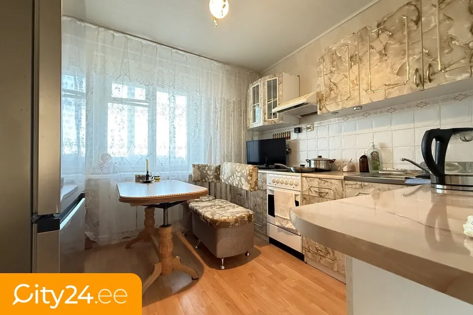 Cuisine - Top Floor Apartment with Balcony in Tallinn Centre