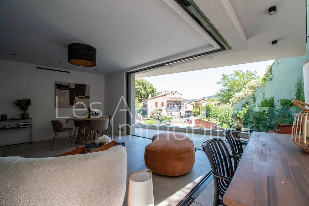 Terrass - Luxury Apartment with Pool in Les Adrets-de-l'Estérel