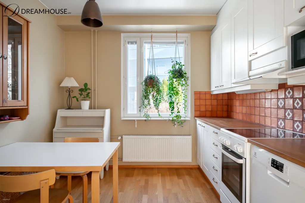 Cuisine - Apartment with Balcony and Sauna in Espoo
