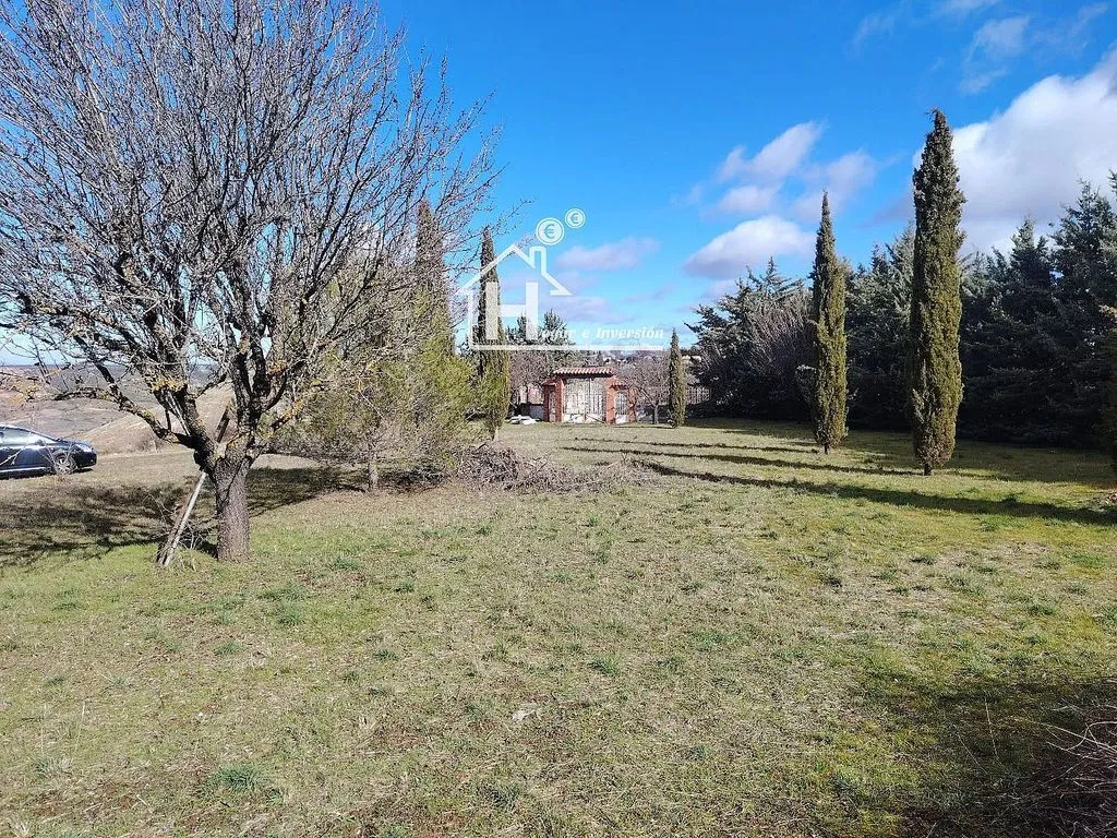 Garden - Chalet with Large Plot in Trijueque