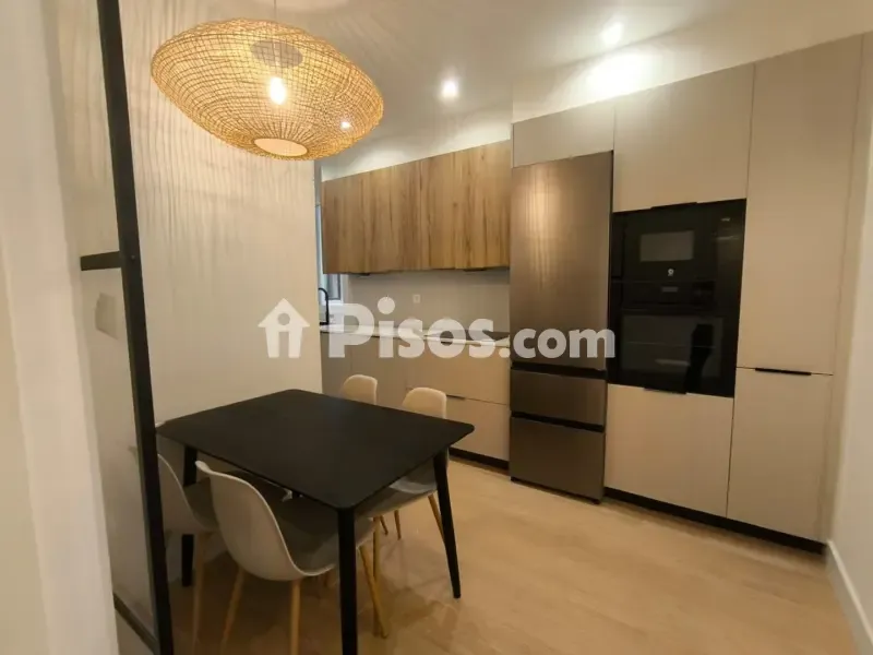 Salle à manger - Renovated Flat with Balcony in Barakaldo Centre