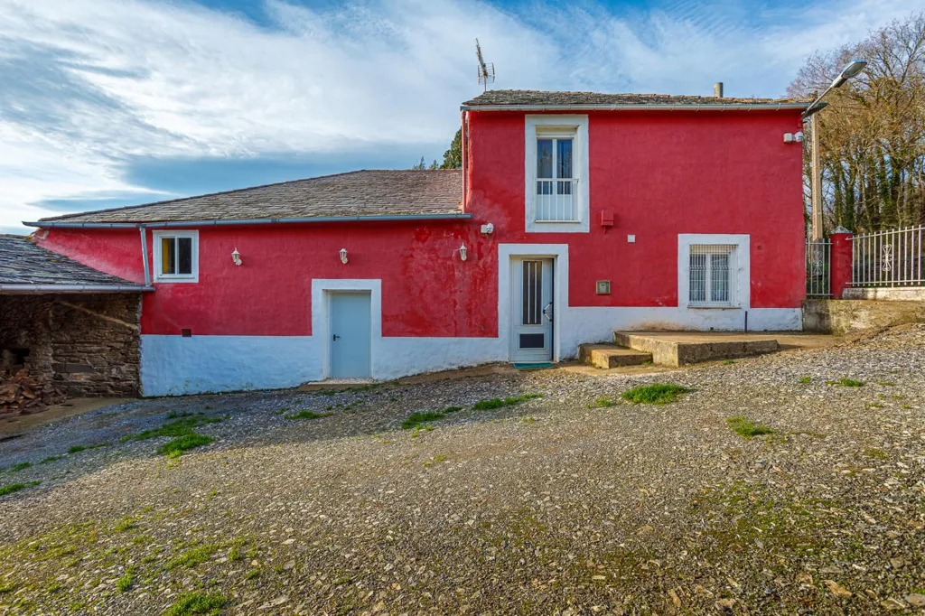 Välivaade - Farmhouse with Barn in Pol, Lugo