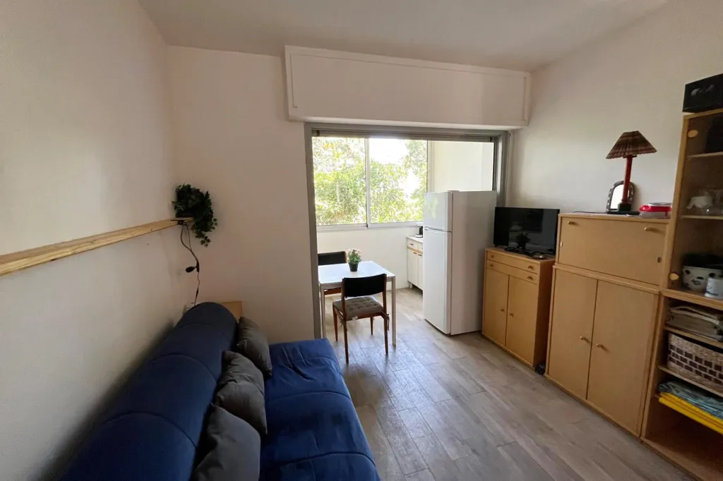 Séjour - Studio avec Vue sur Parc à Hyères