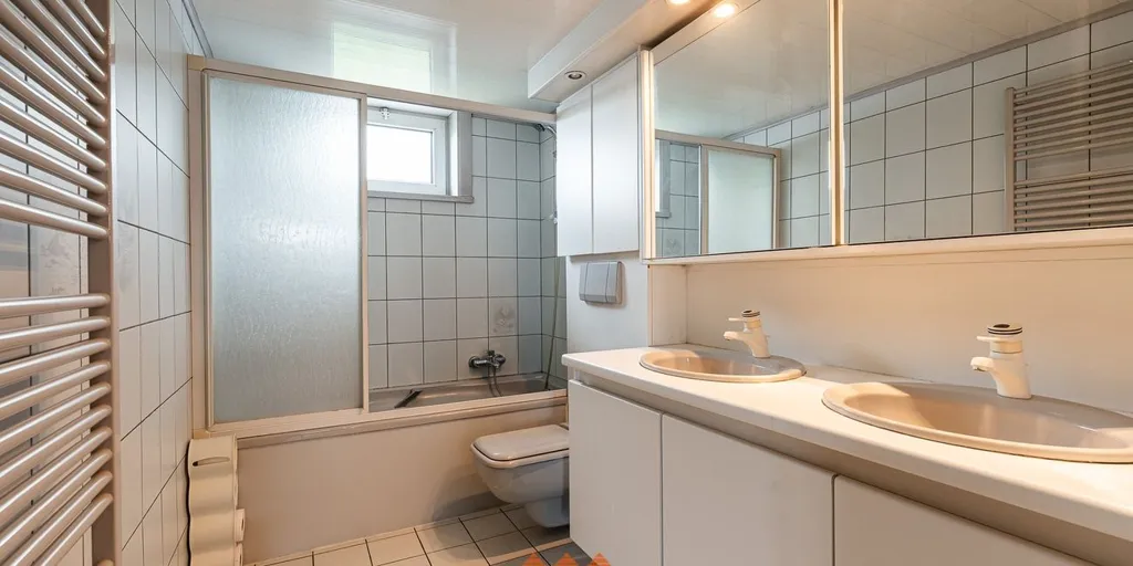 Salles de bain - Herenwoning avec Pratique à Ledeberg