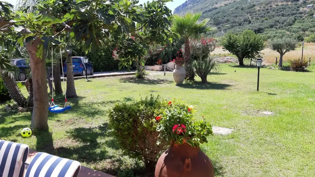 Jardin - Villa with Sea View in Terracina