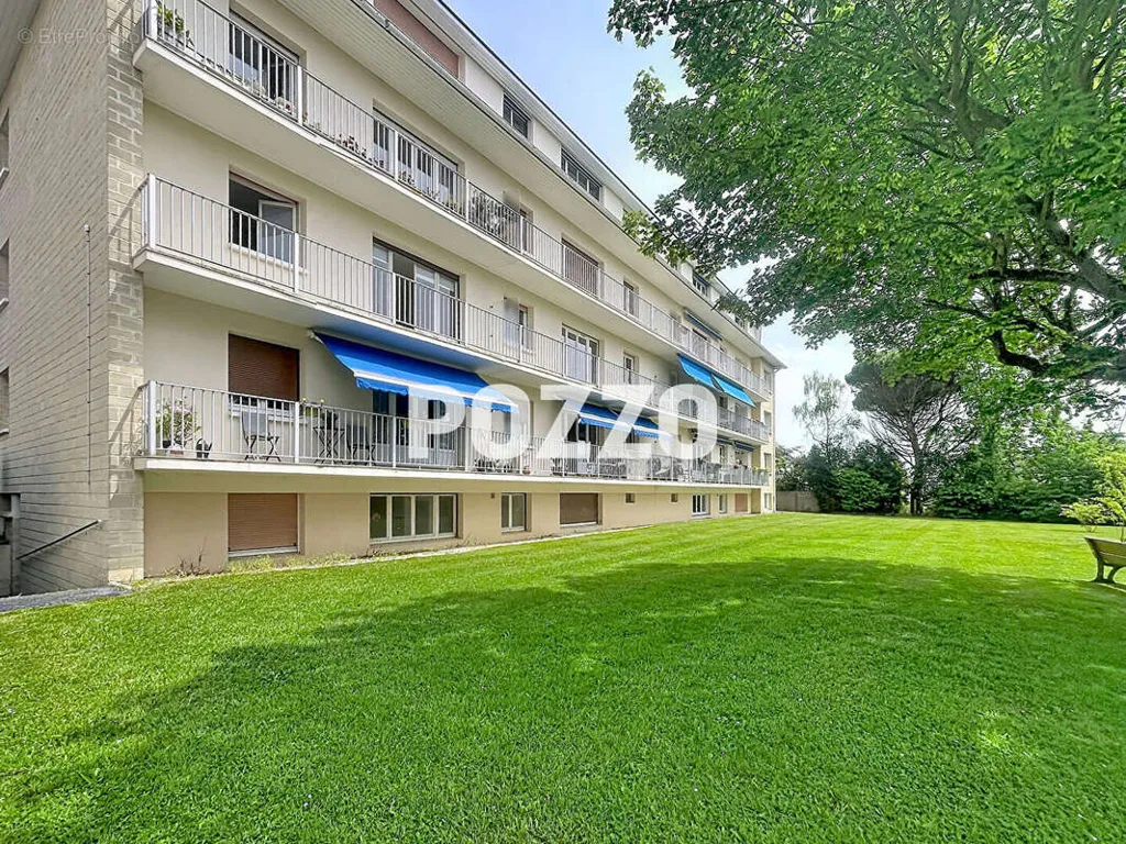 Jardin - Appartement avec Balcon à Venoix, Caen