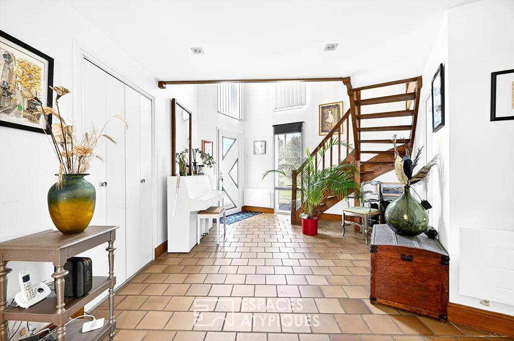 Entrée - Maison d'Architecte avec Piscine dans un Écrin Naturel
