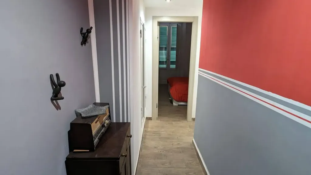 hallway_entrance