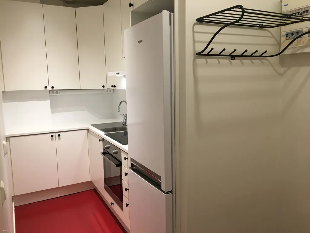 Köök - Modernised Apartment with High Ceilings in Lahti