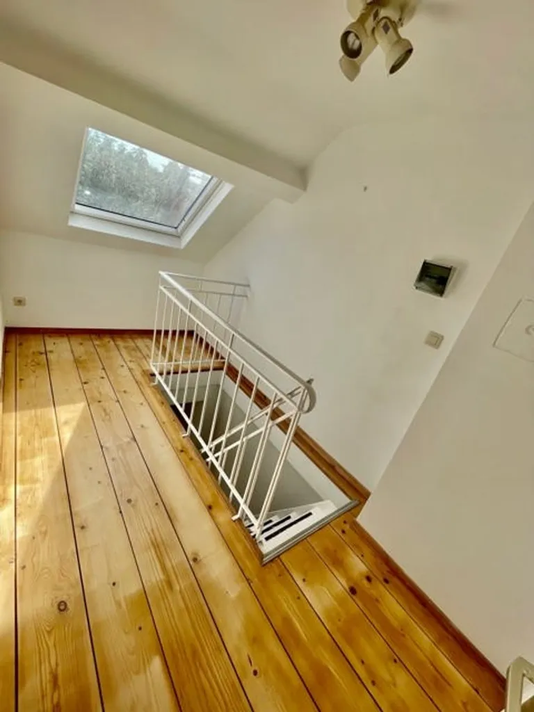 Rooms - Duplex in Characterful House, Ixelles