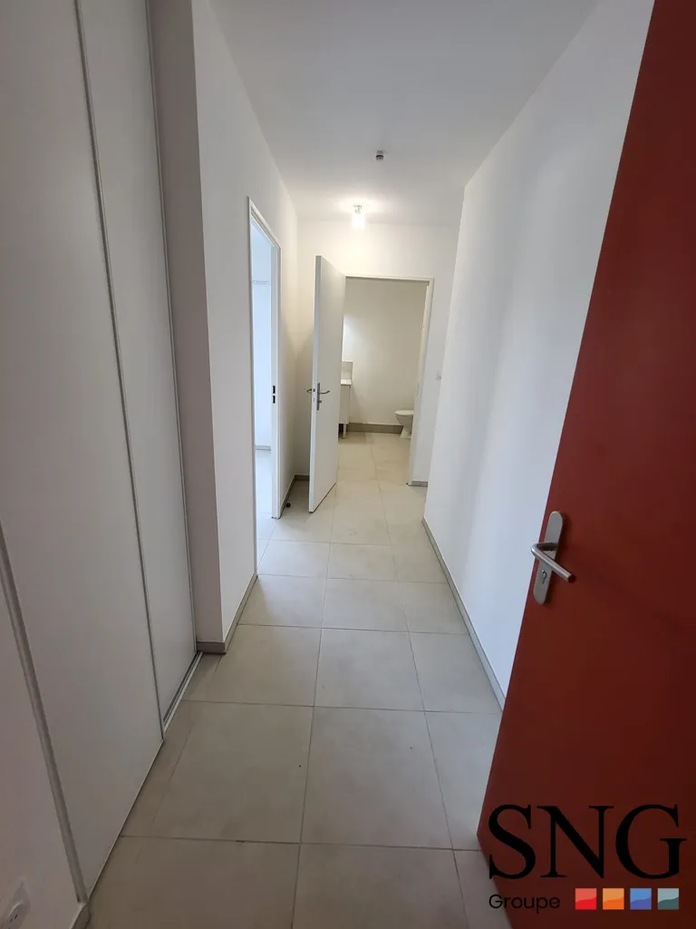 hallway_entrance