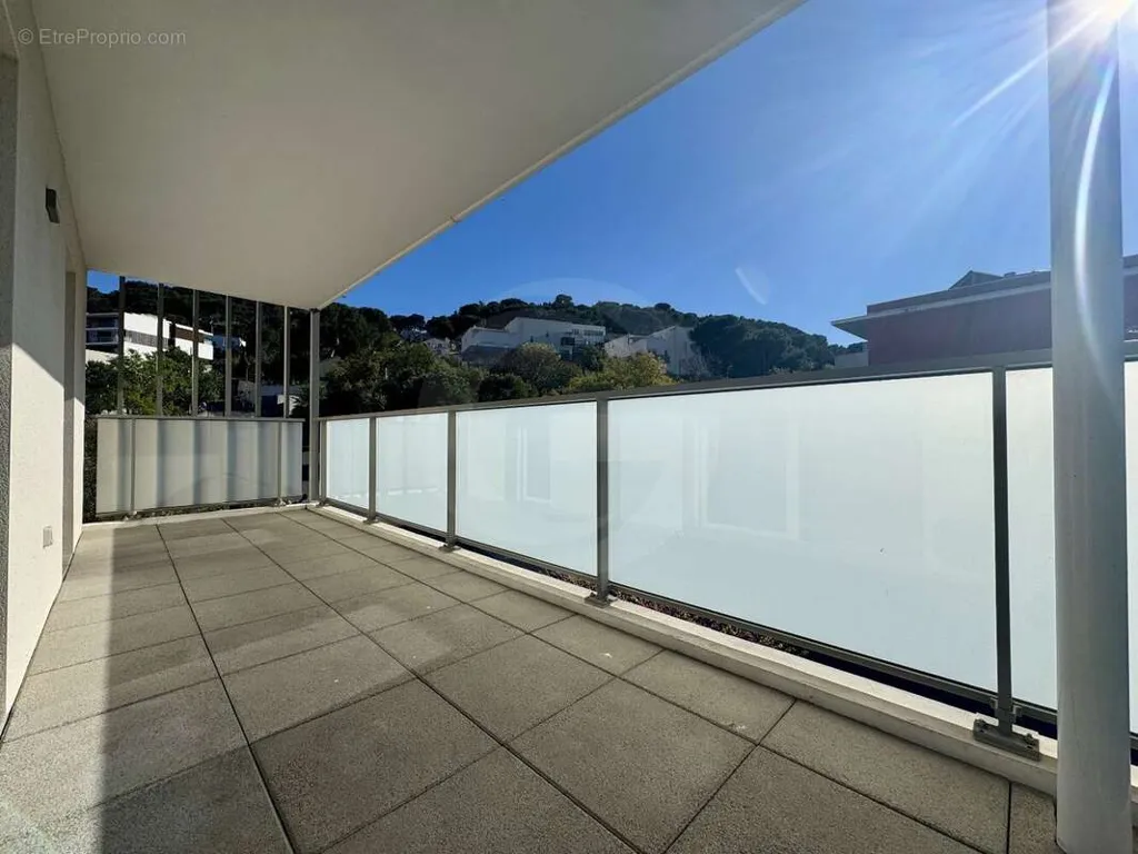 Balcon - Appartement T4 avec Terrasse et Vue Étang à Côté Bas Saint Clair