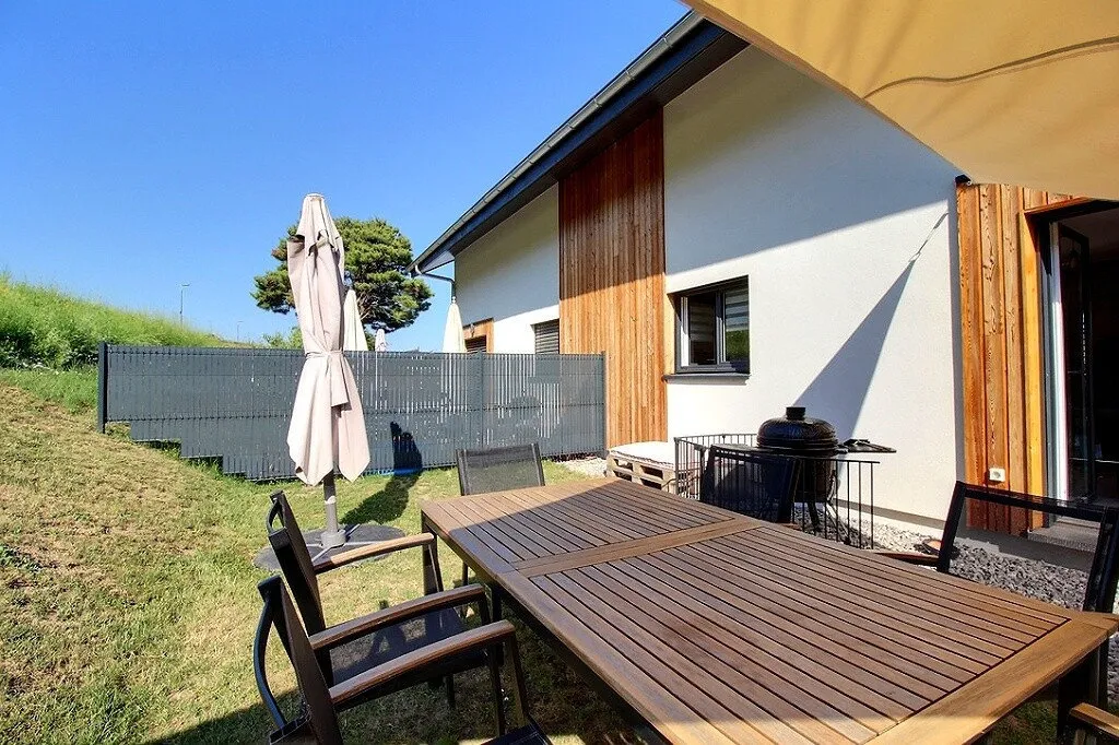 Terrace - Recent Semi-Detached House with Garden in Allinges