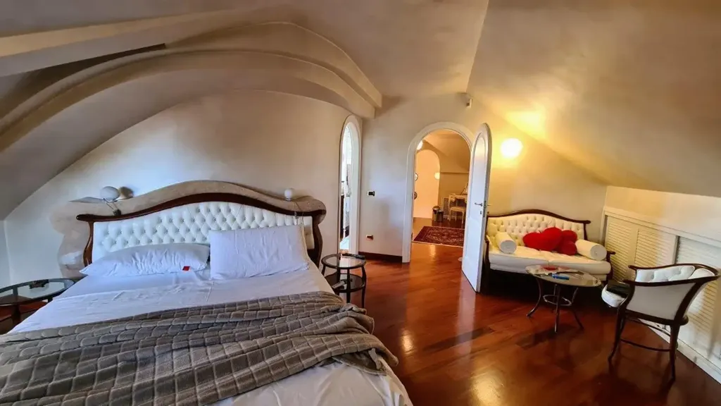 Bedrooms - Penthouse with Quadruple Exposure in Legnano
