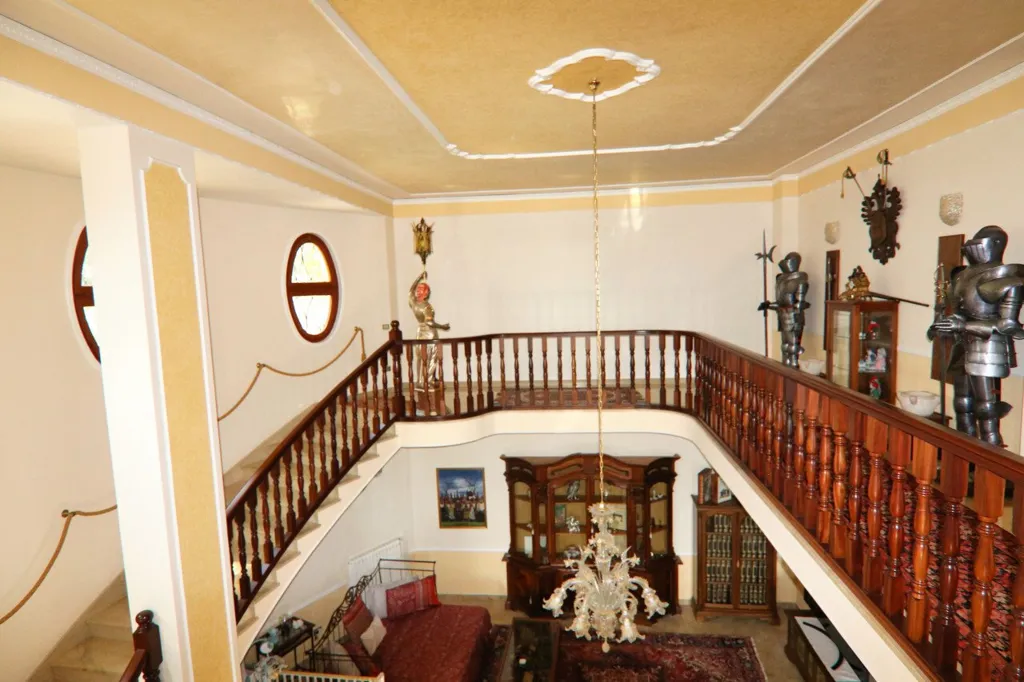 Elutuba - Hilltop Villa with Panoramic Views in Eboli
