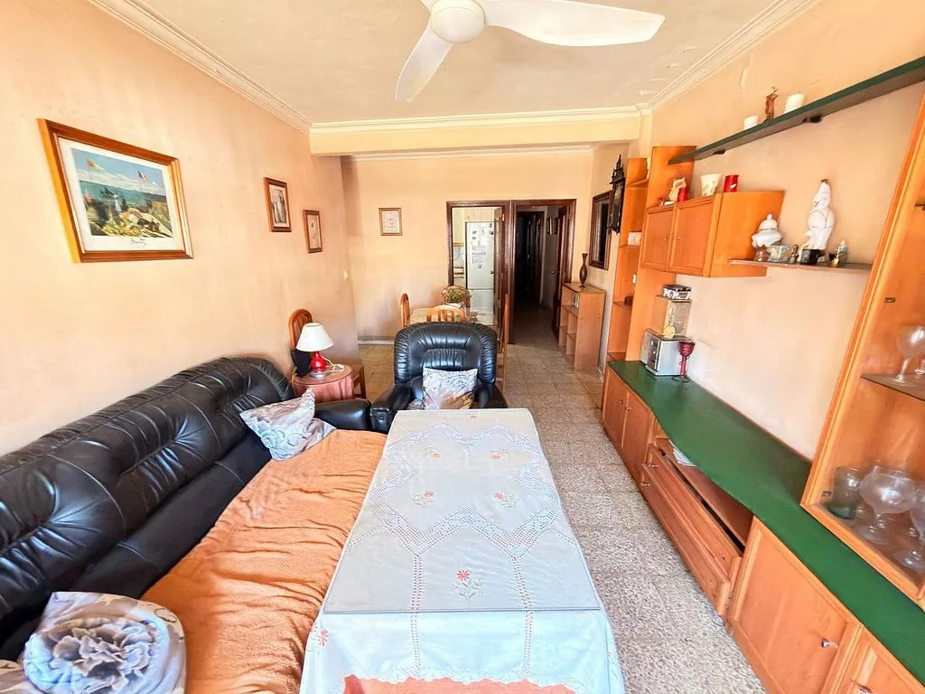 Living Room - 3-Bedroom Flat with Terrace in Palmete, Sevilla