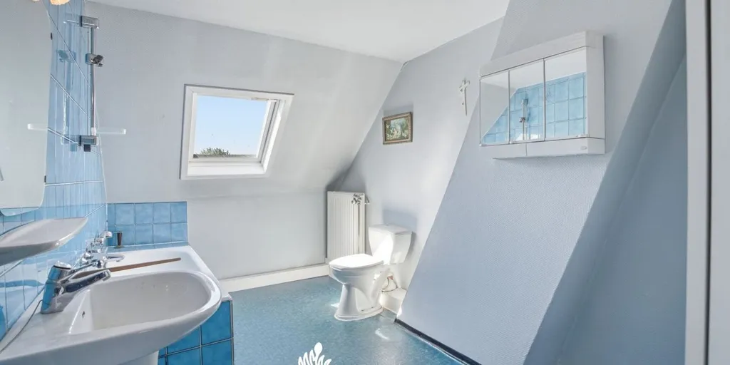 Vannitoad - Two Semi-Detached Houses with Garden in Ingelmunster