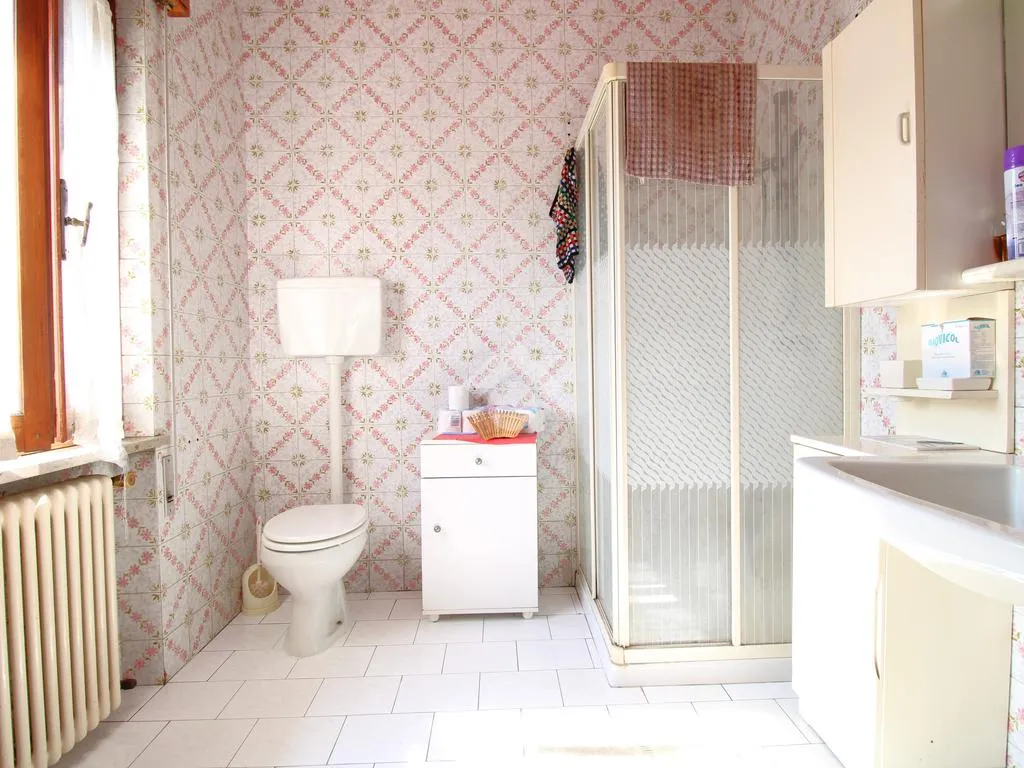 Salles de bain - Prestigious Villa with Garden in Creazzo