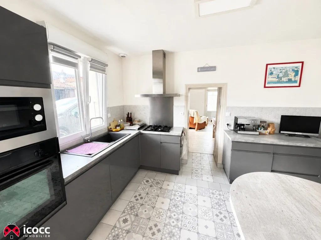 Cuisine - Maison de Ville avec Cour à Luçon