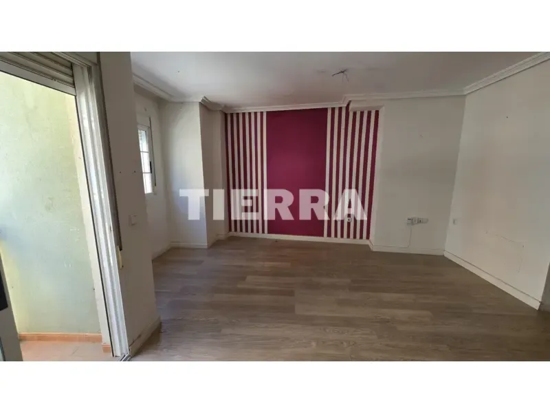 Pièces - Duplex with Parking in Pliego