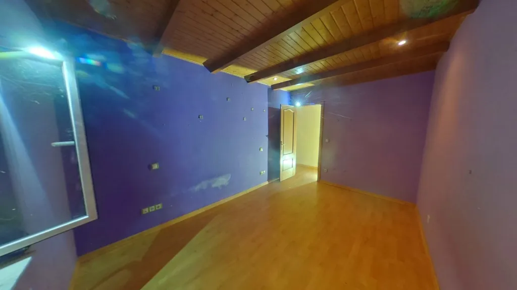 Toad - Spacious House with Garden in Huergas de Gordón
