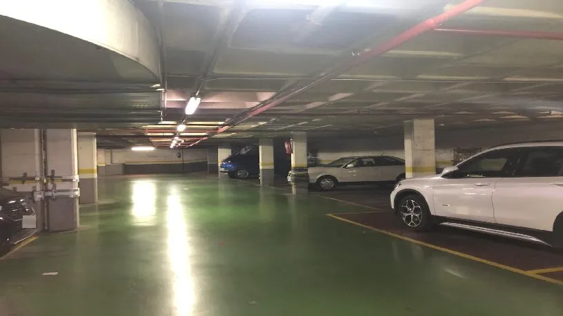 Garage - Parking Space with Easy Access in Sant Vicenç Dels Horts