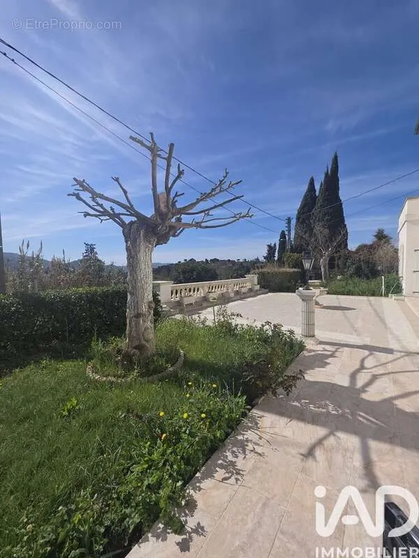 Maison 5 pièces à Marseille-12e