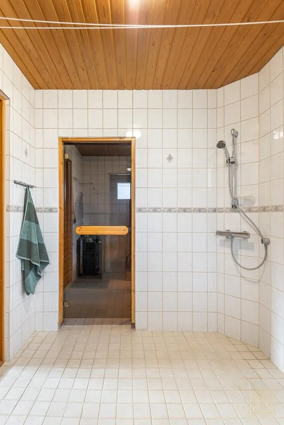 Salles de bain - Detached House with Sauna in Pispala