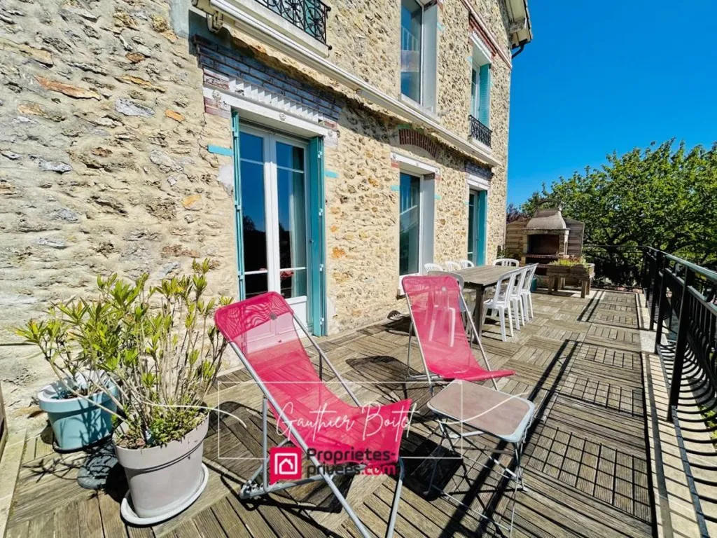 Terrasse - Maison de Maître avec Jardin à Boissy-le-Châtel