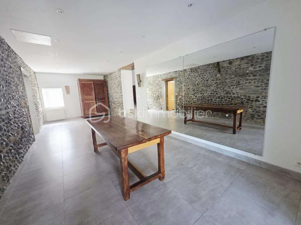 Salle à manger - Appartement 7 pièces à Salies-De-Bearn