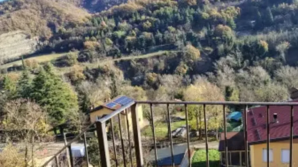 Rõdu - Apartment with Hill View in Castel Del Rio