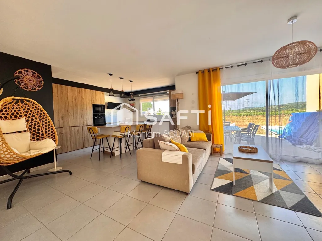 Séjour - Maison de Plain Pied avec Jardin à Brignac