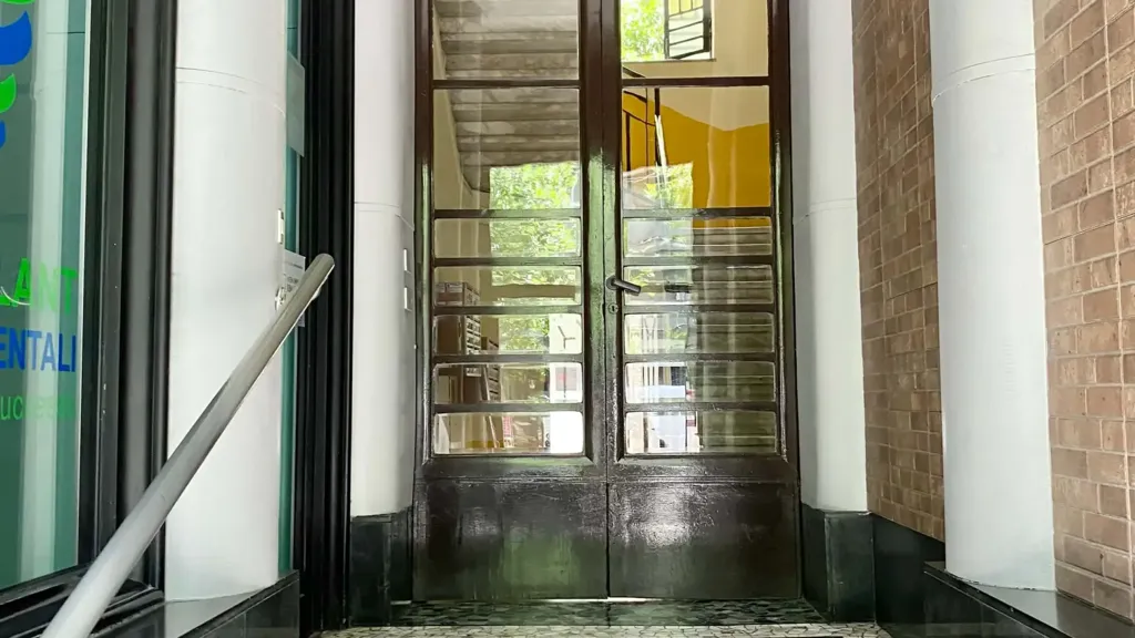 Entrée - Studio Apartment with Balcony in Milan