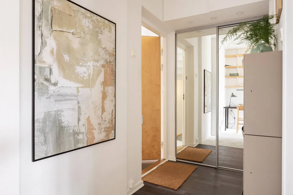 Esik - Funkis Flat with Balcony in Gothenburg