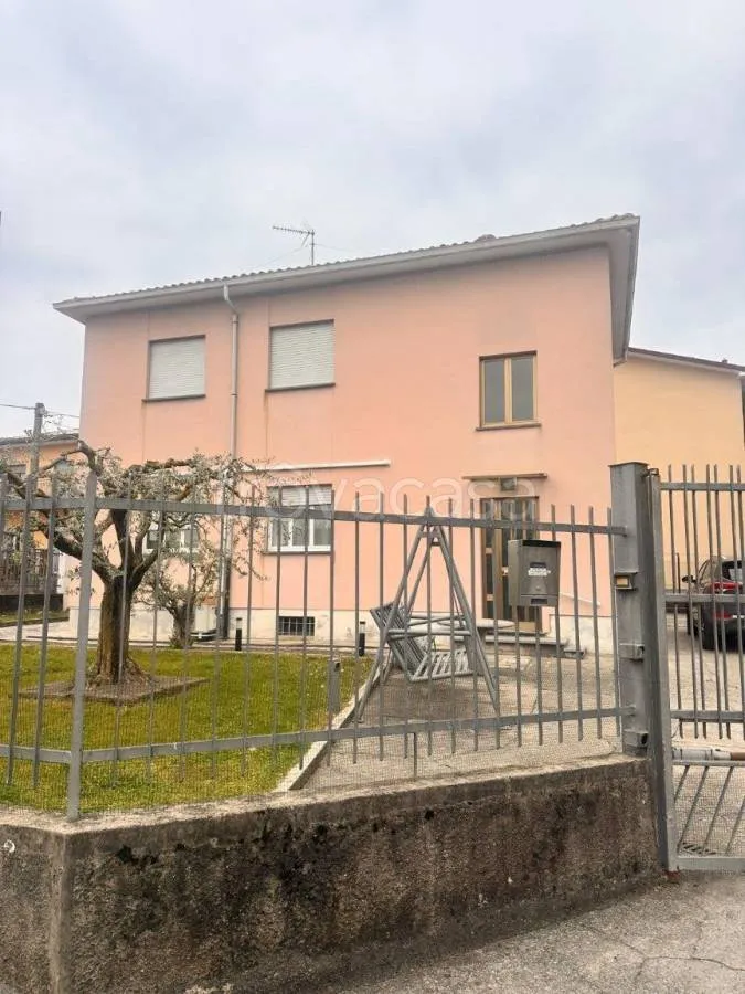Exterior - Two-Unit Apartment with Private Garden in Calolziocorte