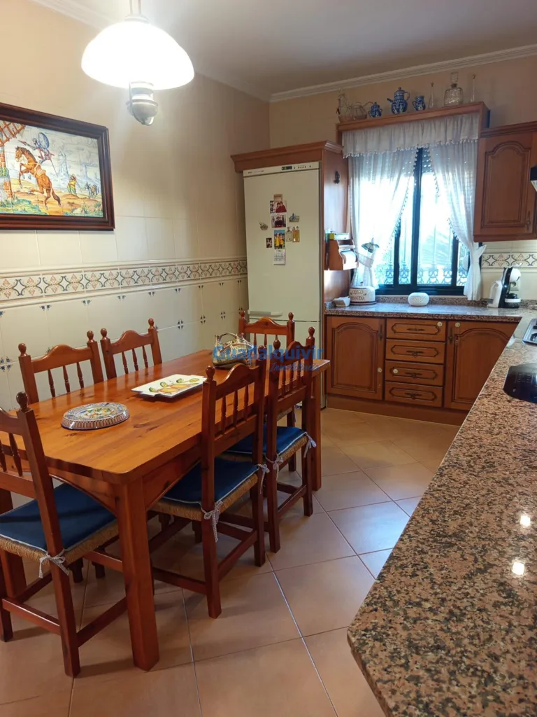 Kitchen - Independent Chalet with Pool in Cerros de Montequinto