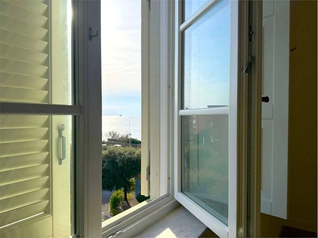 Toad - Luxury Flat with Sea View in Leghorn