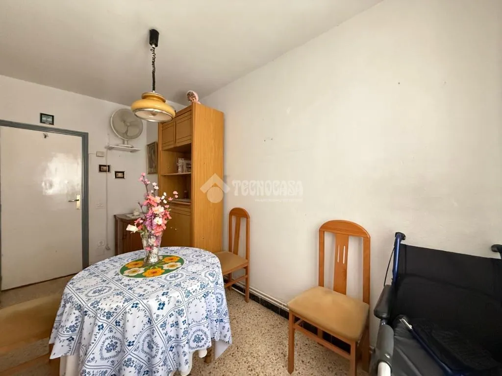 Söögituba - Apartment with Terrace in Ciudad Lineal, Madrid