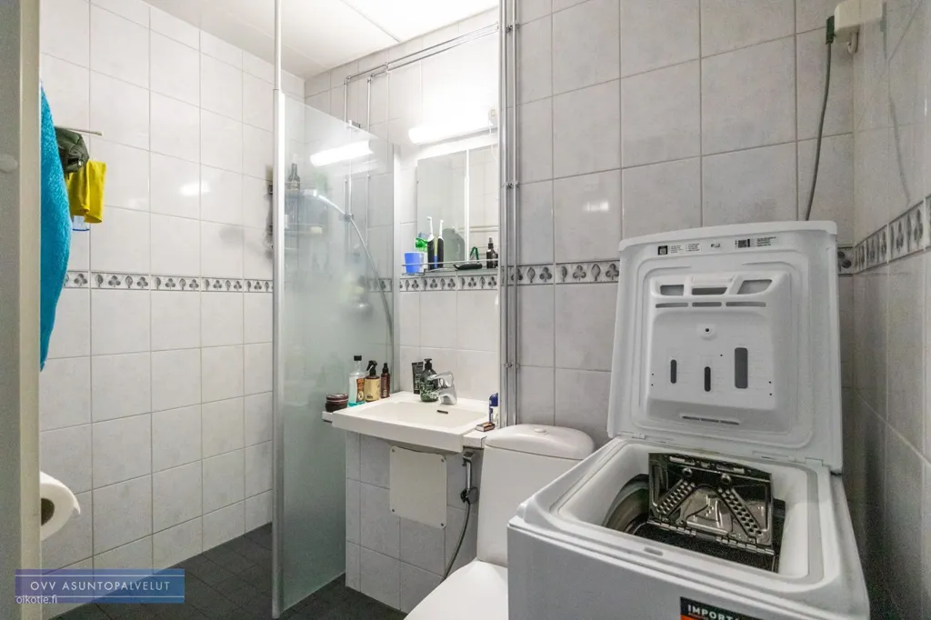 Salles de bain - Modern Studio with Lift in Lappeenranta