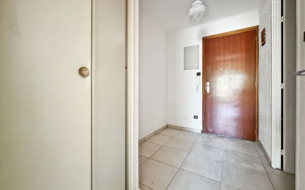 Entrée - Studio Vue Mer à Saint-Mandrier-sur-Mer