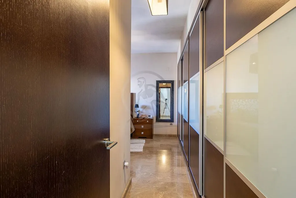 hallway_entrance