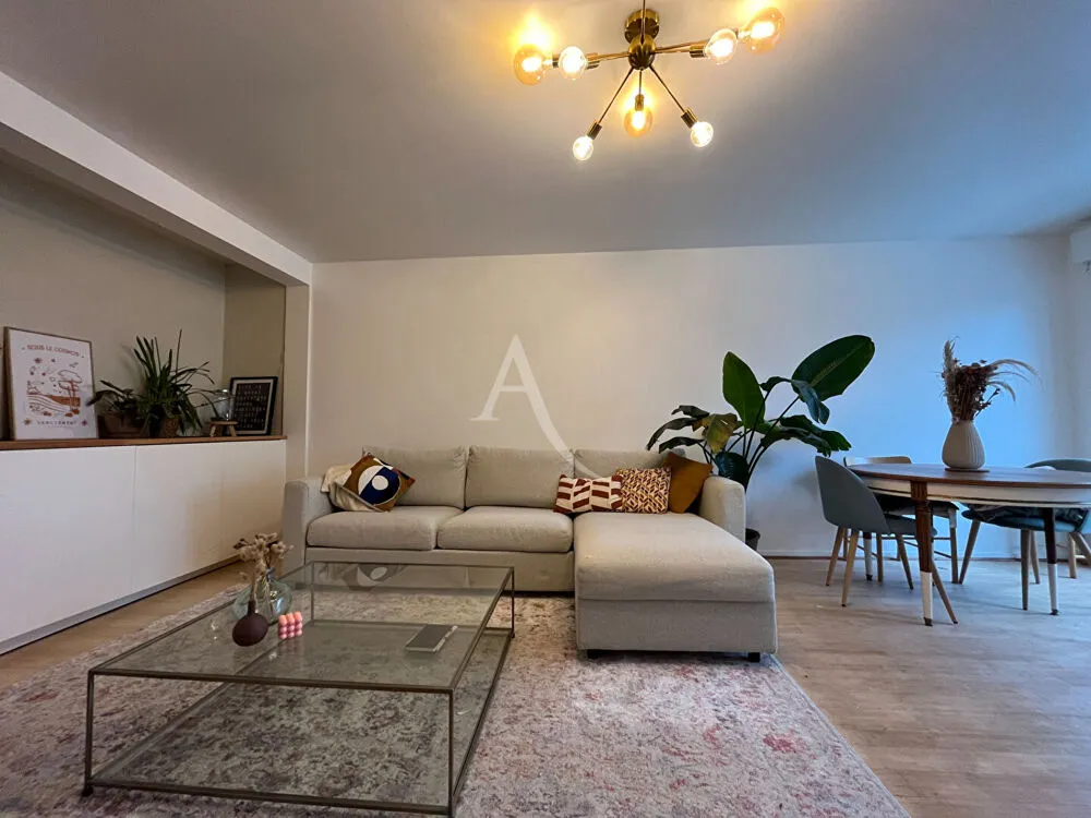 Elutuba - Renovated Duplex with Balcony in Nantes