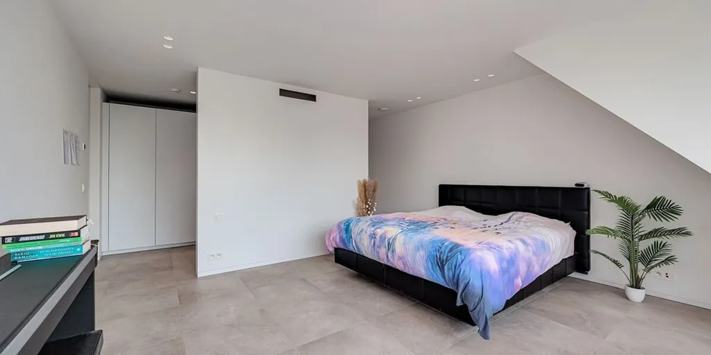 Bedrooms - Mixed-Use Building with Showroom in Borsbeek