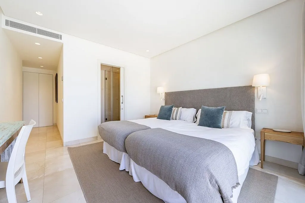 Magamistoad - Duplex with Pool in Marbella's Golden Mile