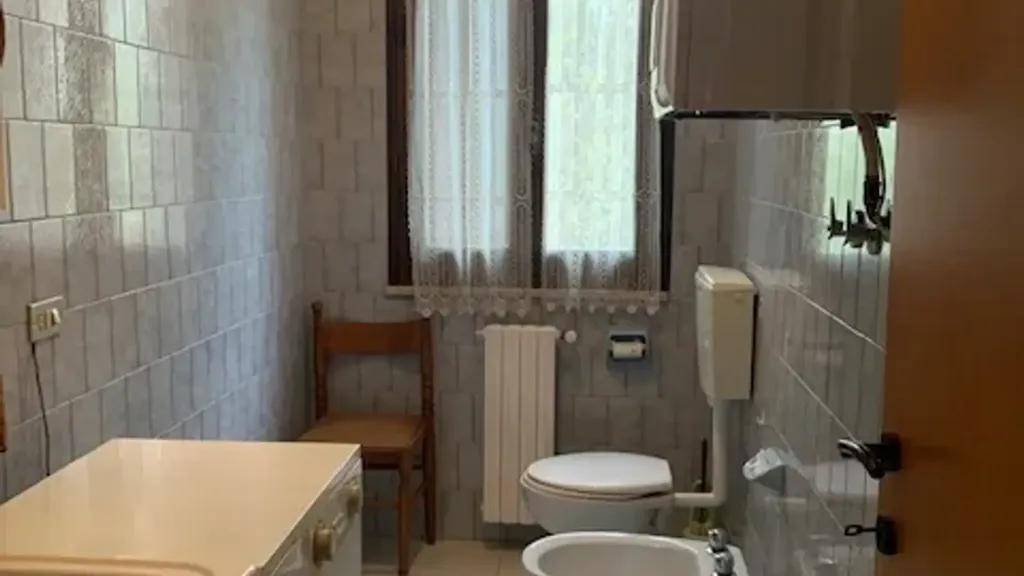 8-room apartment in IT
